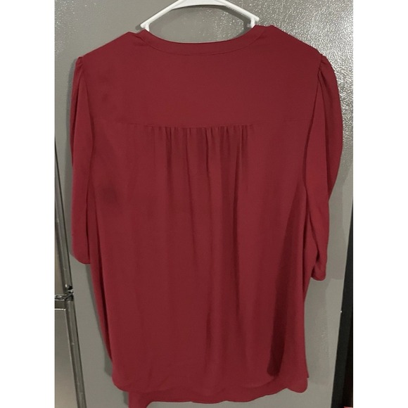 Torrid Women's Plus Size 2 2XL Maroon Harper Top Button Front Ruched Sleeves - Picture 2 of 7